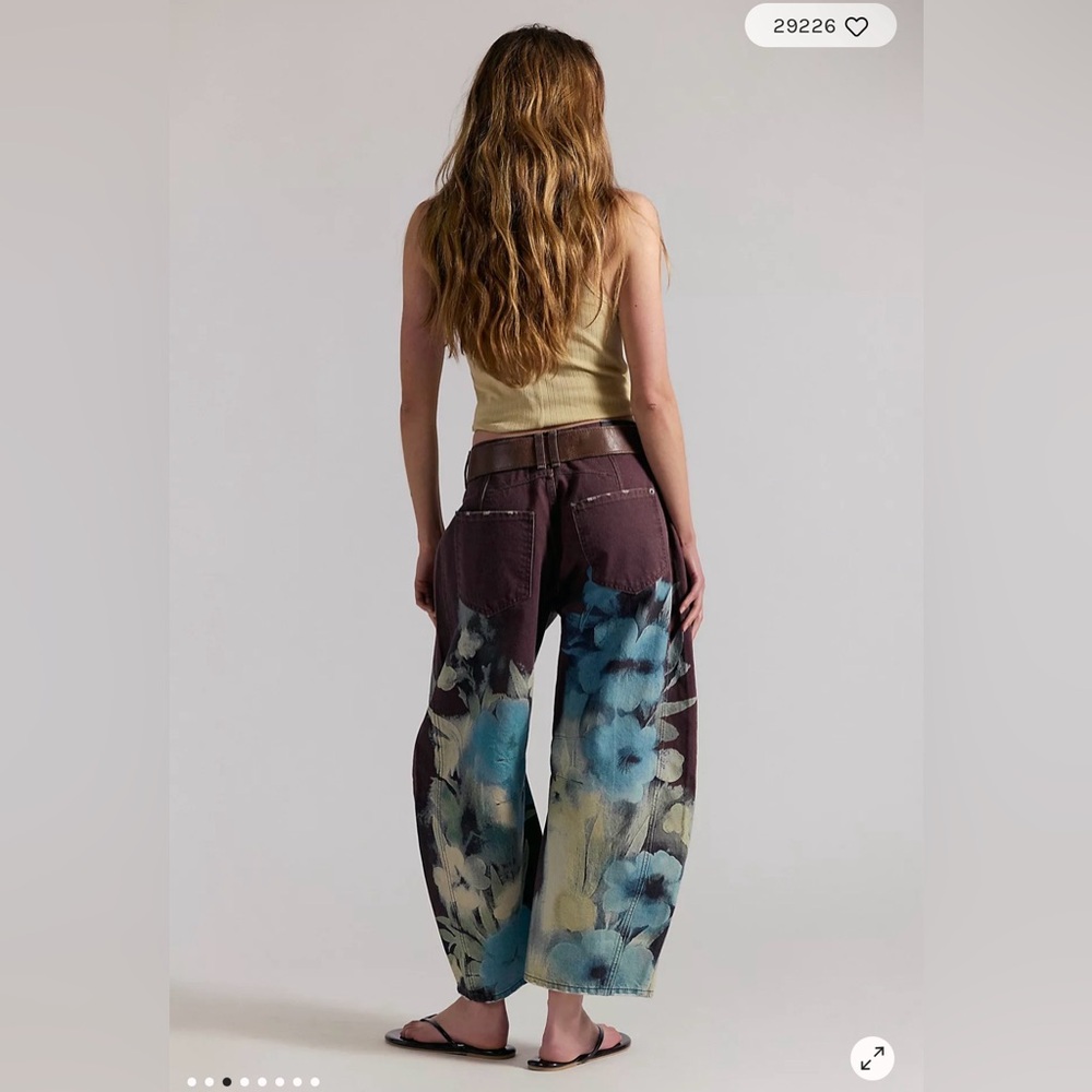 We The Free Good Luck Printed Barrel Jeans, 25 NWT - Picture 3 of 6